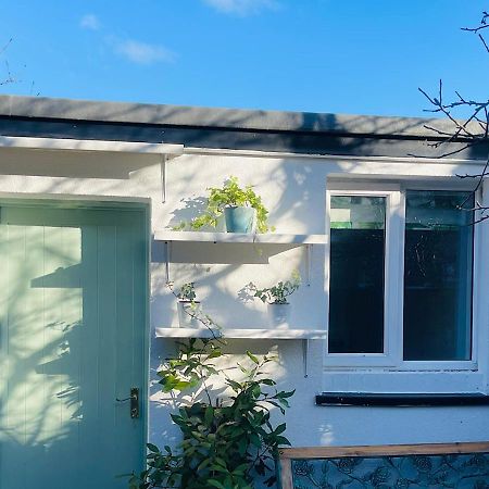Zen Garden Hideaway. Close To Harry Potter&Trains. Watford  Extérieur photo