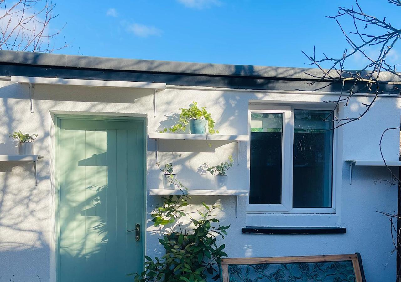 Zen Garden Hideaway. Close To Harry Potter&Trains. Watford  Extérieur photo